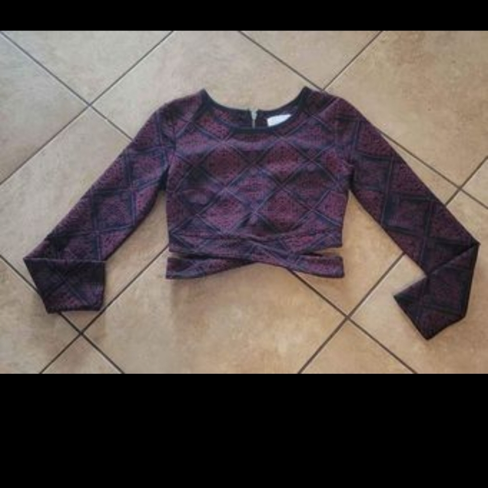 Womans Kendall & Kylie Burgundy Black Crop Top Sz XS